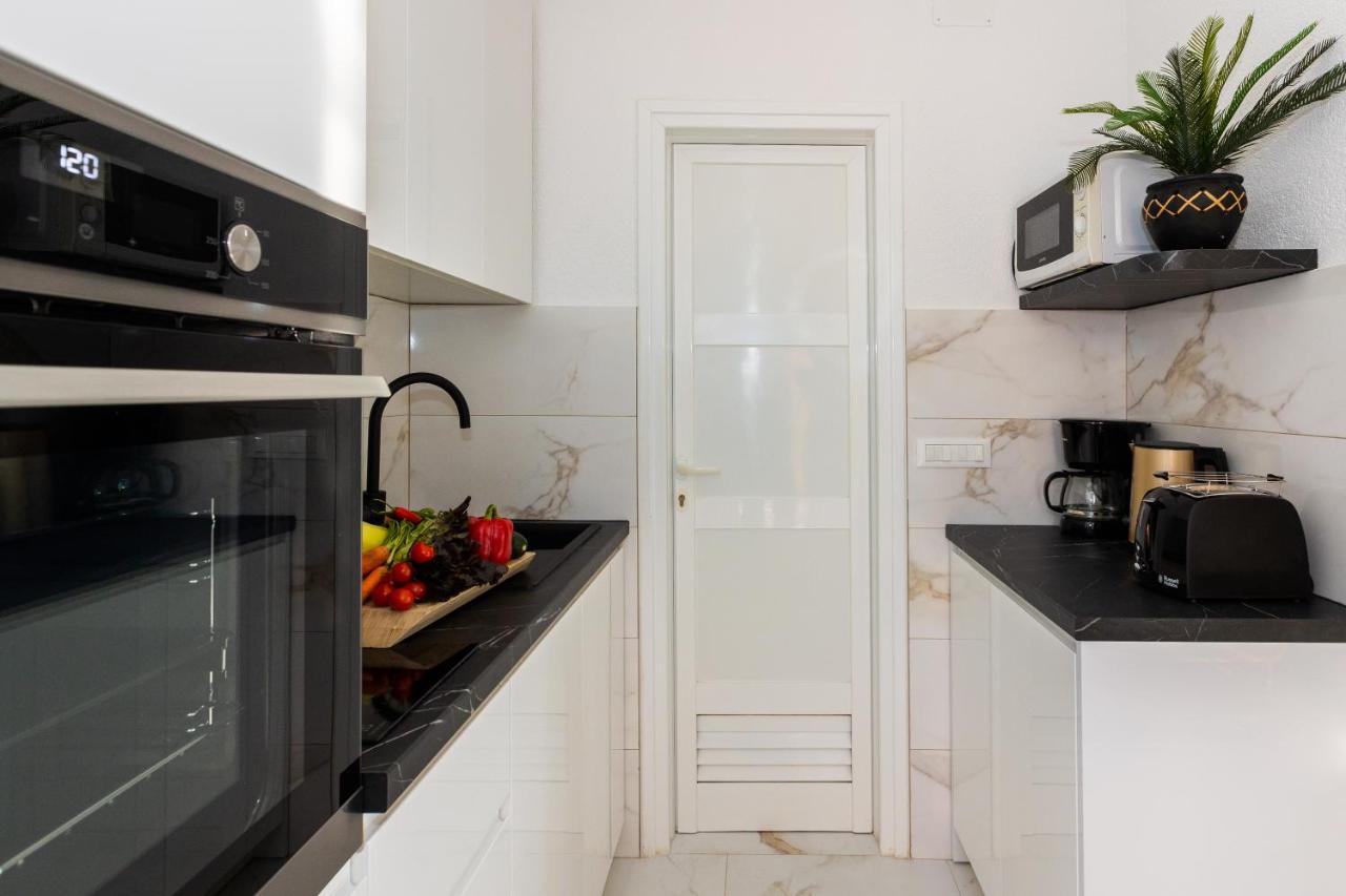 Apartment Rose Pool Comfort Дубровник Екстериор снимка