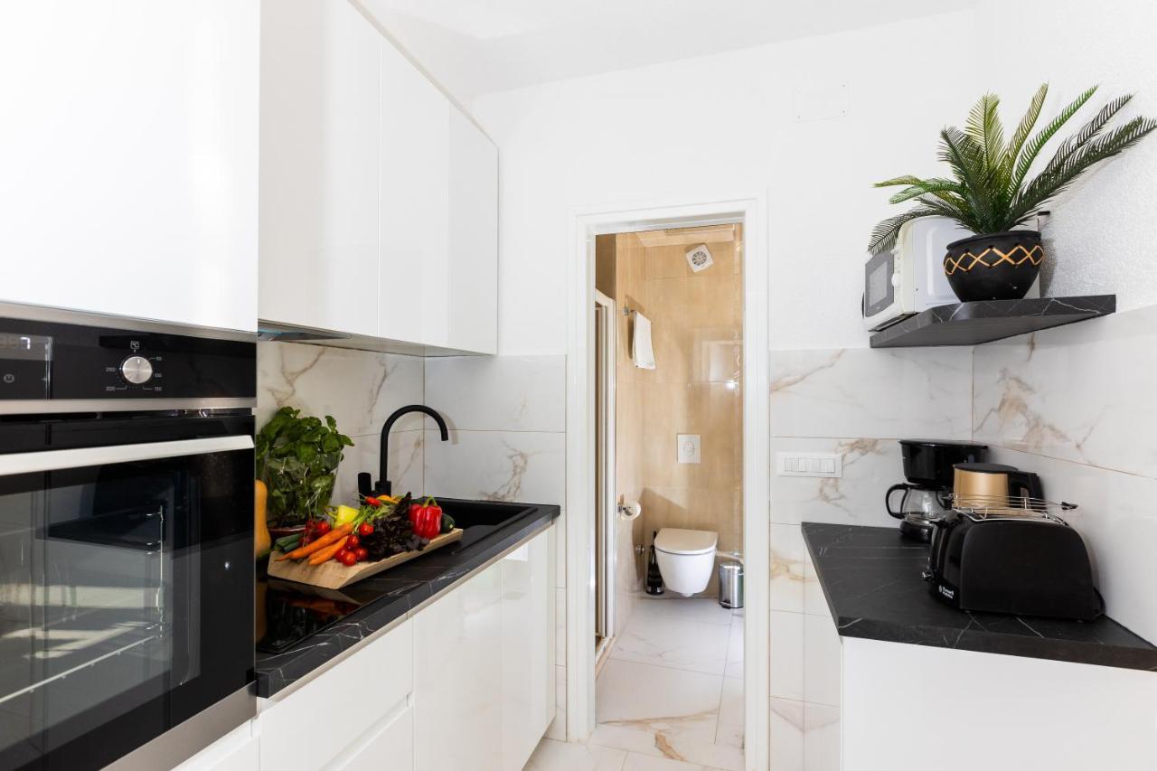 Apartment Rose Pool Comfort Дубровник Екстериор снимка
